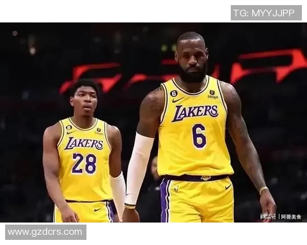 马健分析湖人新赛季阵容强大八村和斯玛特有望同时首发实现四连胜