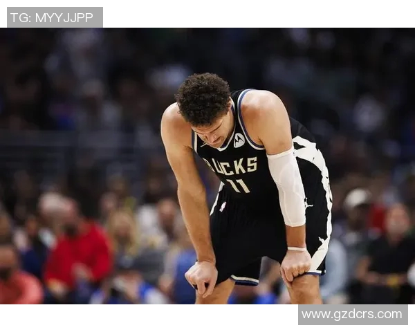 尽力了！大洛佩斯替补17分钟三分11中5贡献15分3板