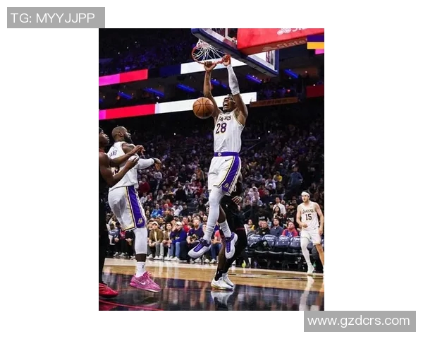 112-108!东契奇复出三双,詹姆斯29+7+6,湖人终结76人三连胜