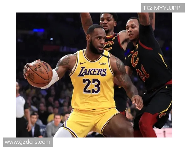 只管打球好看！三球24中11得25分9板5助 三分失准11中3